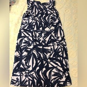 Ronni Nicole sleeveless 97% polyester 3% spandex